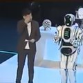 Российского робота Бориса показали по ТВ - оказался человеком в костюме