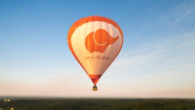 10 įdomių faktų apie oro balionus – kaip aukštai gali skristi ir ar galėtų skraidyti naktį?