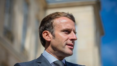 Sources: French President Macron to come to Lithuania this month