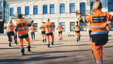 Panevėžio miesto greitosios darbuotojai pristatė nuotaikingą šokį: siekia skleisti pozityvą
