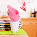 Gudrybės, kurios padės išlaikyti nepriekaištingą virtuvinių rankšluosčių švarą