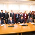 Four parties and Prime Minister sign coalition agreement
