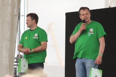 asociacijos Lietuvos kredito unijos valdybos pirmininkas Ramūnas Stonkus (dešinėje)