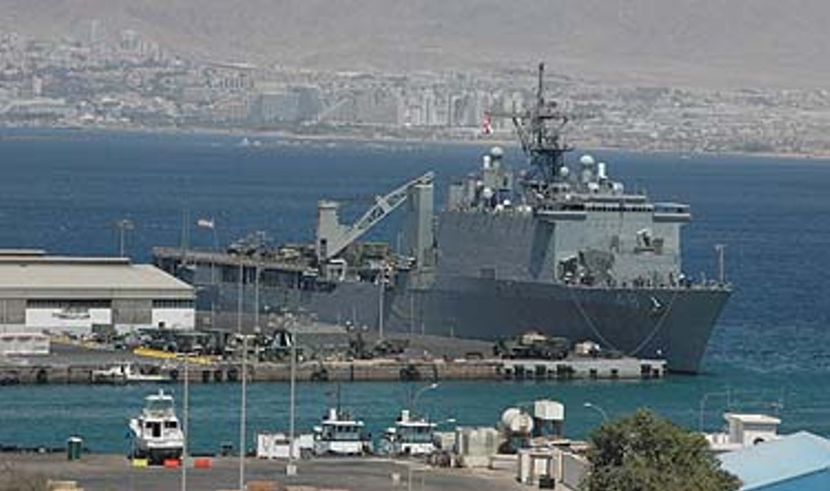 JAV laivas Aqabos uoste