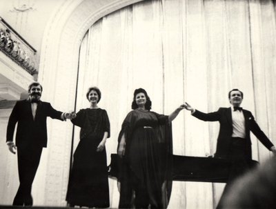 Vaclovas Daunoras, Janina Pranaitytė, Gražina Apanavičiūtė ir pianistas Robertas Bekionis (1985)