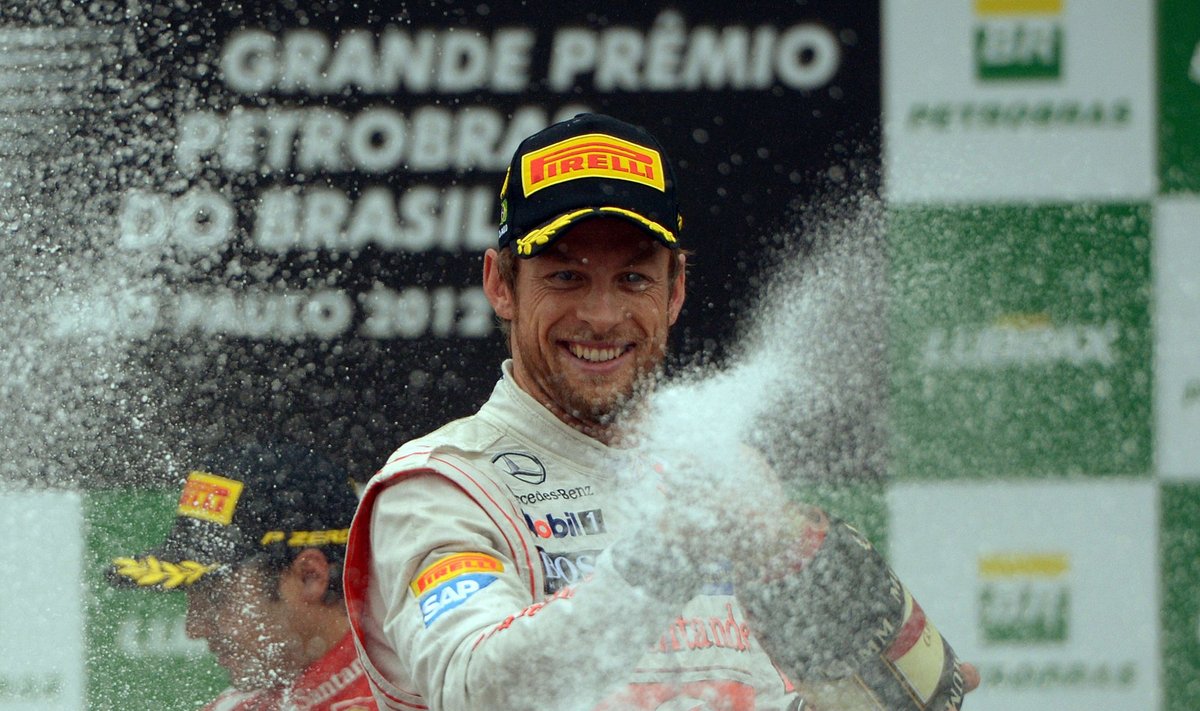 Jensonas Buttonas ("McLaren")