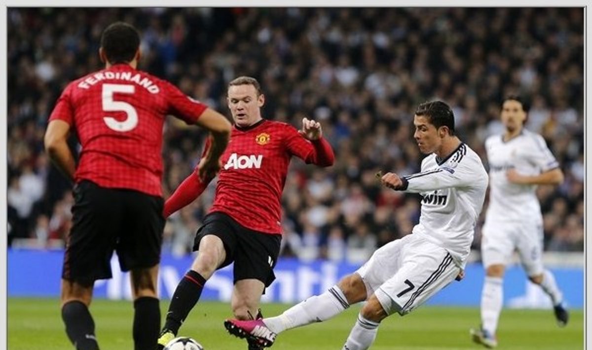 Wayne'as Rooney ir Cristiano Ronaldo 