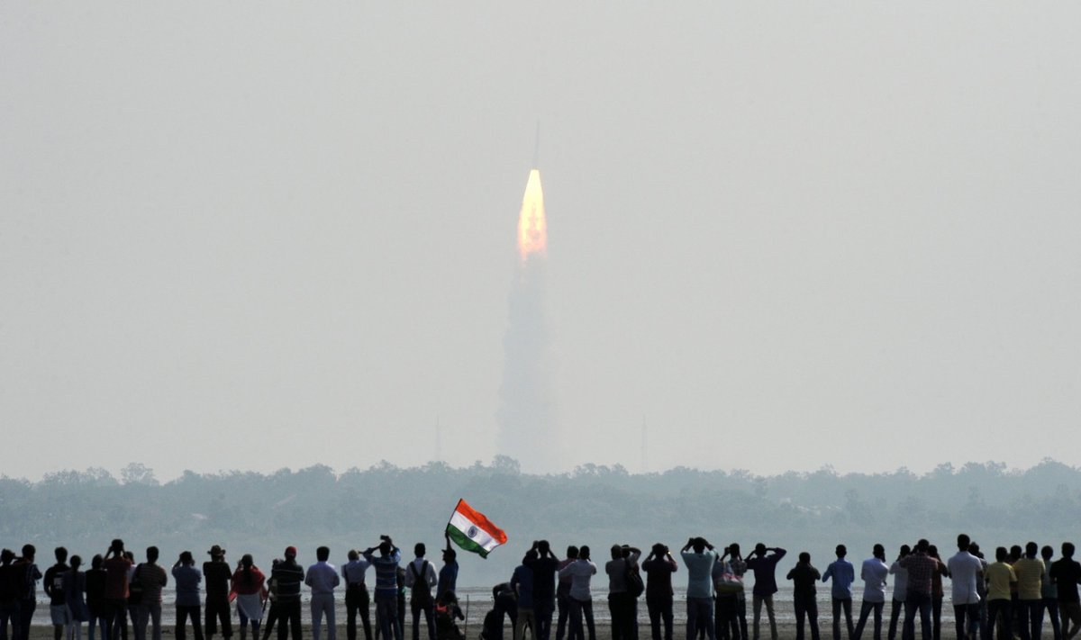 Indija iškėlė į kosmosą rekordinį palydovų skaičių