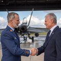 Президент Литвы и король Испании посетили авиабазу ВВС Литвы