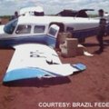 Vaizdo kamera užfiksuota, kaip Brazilijos policijos pareigūnai taranuoja kontrabandos prikrautą lėktuvą