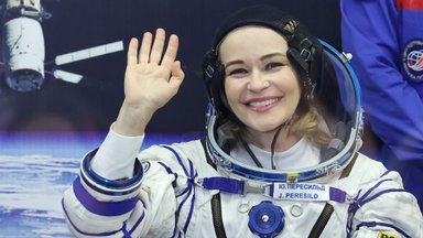 “В космос через постель”: Юлия Пересильд ответила на слухи о “покровителе”, который “устроил” ей полет на орбиту