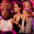 A. Jolie ir B. Pitto auklės prabilo apie šeimos paslaptis ir vaikų auklėjimo keistenybes