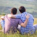 Три однополые пары обратились в суд чтобы зарегистрировать брак в Литве