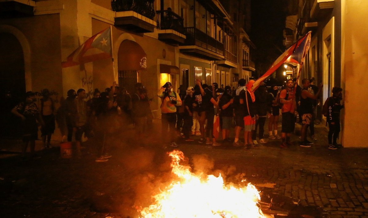 Puerto Rike nerimsta protestai prieš gubernatorių