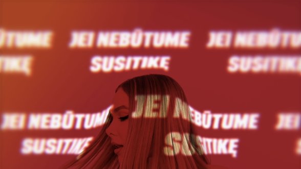 Paulina Paukštaitytė tikisi priversti visus šokti – pristato vasarišką dainą ir energingą muzikinį klipą