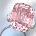 Aukcione už 38 mln. dolerių parduodamas retas rožinis deimantas