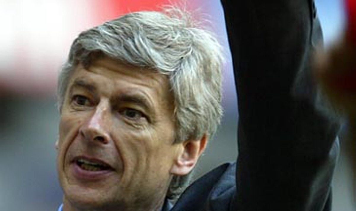 Arsene Wenger (Londono "Arsenal") tapo čempionu