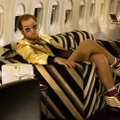 Juostos „Rocketman“ kūrėjai leido pažvelgti į spalvingus filmo apie Eltoną Johną kostiumų kūrimo užkulisius