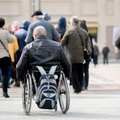 Delfi diena. Socialinis eksperimentas: ar vežimėliu judančiam žmogui lengva apsipirkti?