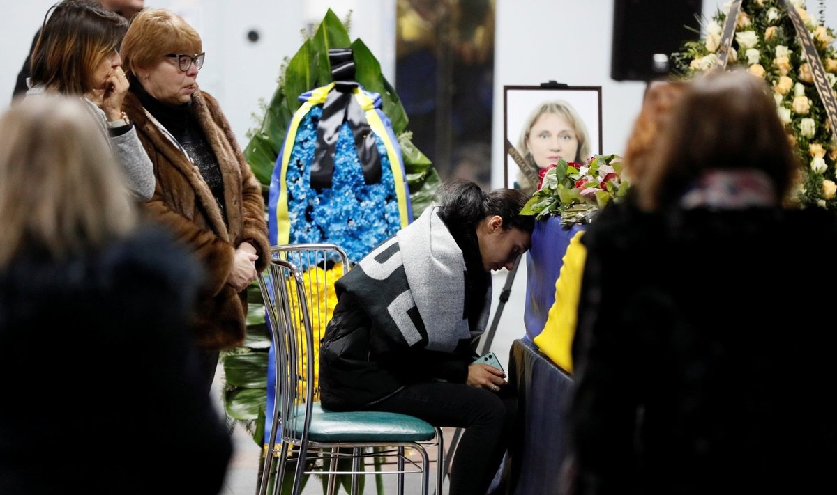 Kijeve atsisveikinama su lėktuvo katastrofos aukomis