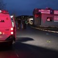 Gaudynės Vilniuje: sudaužytas policijos automobilis, gatvėse aidėjo šūviai, du pareigūnai ligoninėje