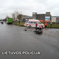Tragiška avarija Panevėžyje: su vilkiku susidūręs motociklininkas žuvo iškart