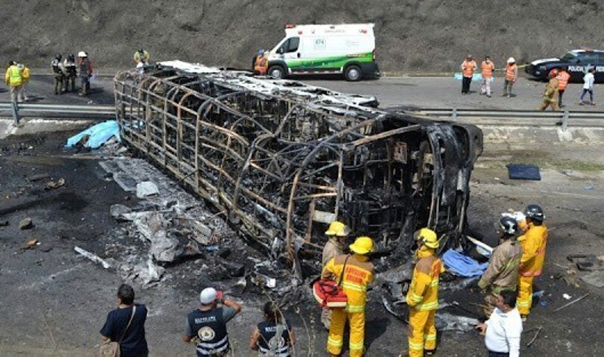 Autobuso katastrofa Gvinėjoje 