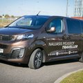 „Peugeot Traveller“ testas: keliautojo trobelė ant greitų ratų