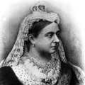 Karalienė Viktorija miegodavo su tarnu, jį dvare vadino karalienės eržilu, bet sekso nebuvo?