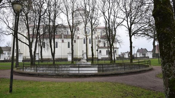 Rietavas keičiasi: užtikrino, kad fontanas ištrykš, turi planų ir baseinui