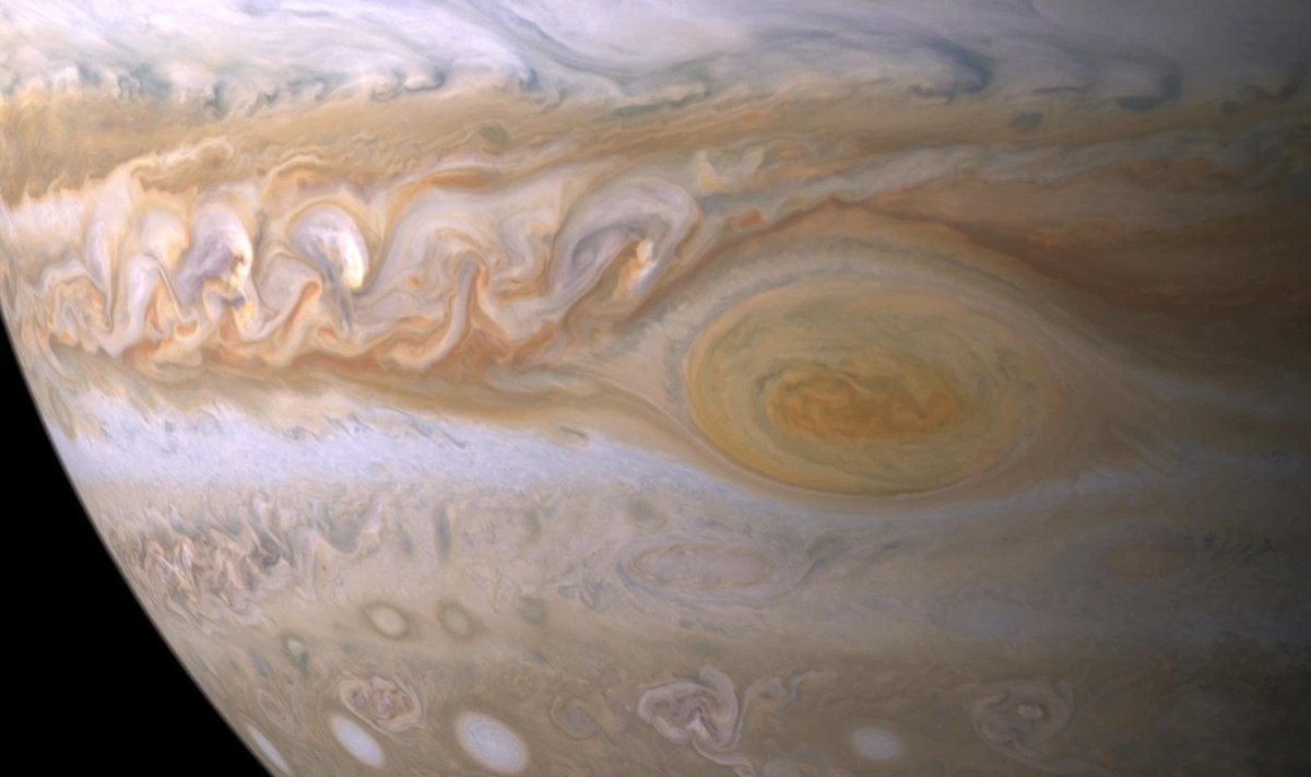 Jupiteris, Didžioji raudinoji dėmė, NASA, JPL, Space Science Institute nuotr.