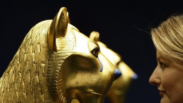 Egipto mokslininkai ieško faraono Tutanchamono giminaičių