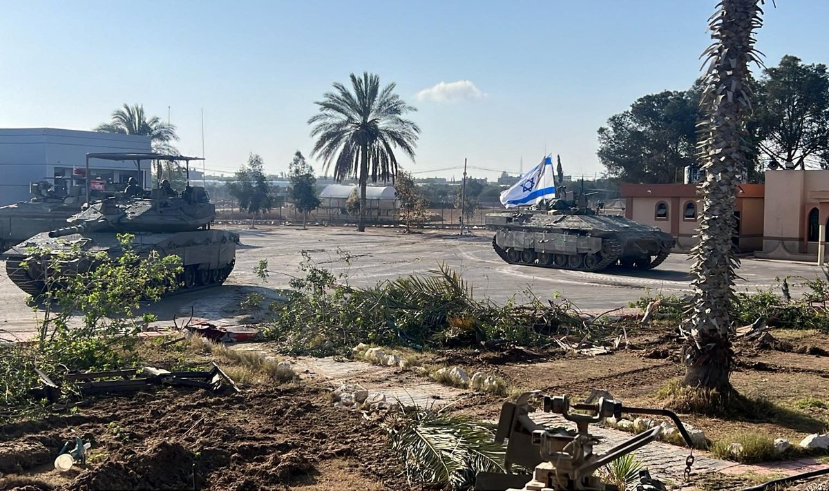 Izraelio kariuomenė atakavo taikinius Rafos rytuose