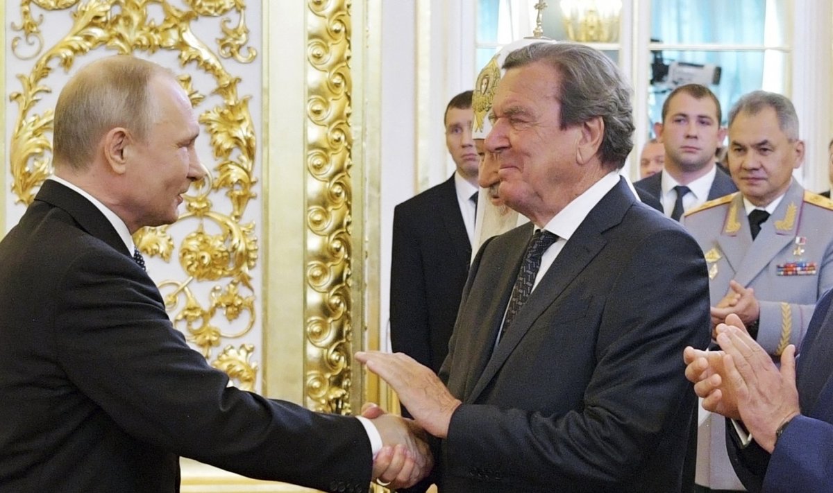 Vladimiras Putinas, Gerhardas Schroederis 2018 metais