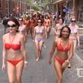 Pietų Afrikos Respublikoje pasiektas bikinių parado pasaulio rekordas