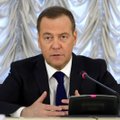 Medvedevas: smūgiai Ukrainoje – tik „pirmasis epizodas“