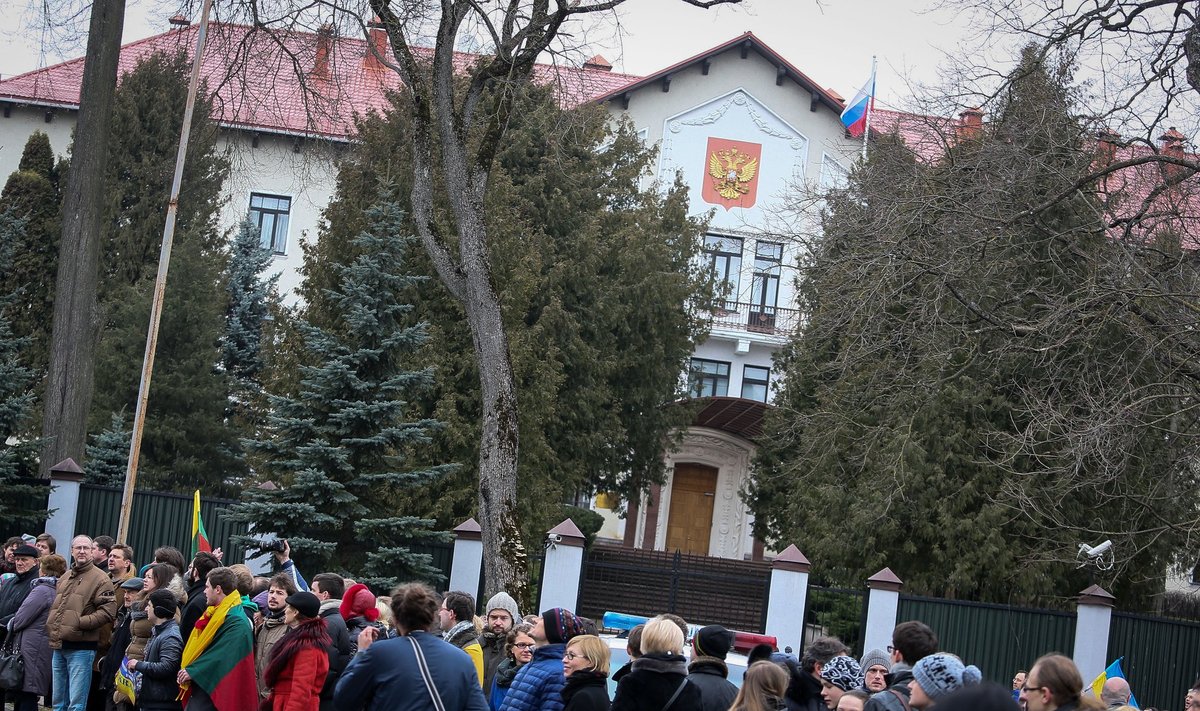Protesto akcija prie Rusijos ambasados Vilniuje