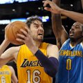„Lakers“ per plauką išvengė pralaimėjimo namuose