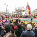 Tūkstančiai žmonių šventinėje eisenoje Vilniuje minėjo nepriklausomybės 25-metį