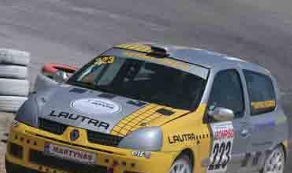 Martynas Padgurskis su “Renault Clio Sport RS” 