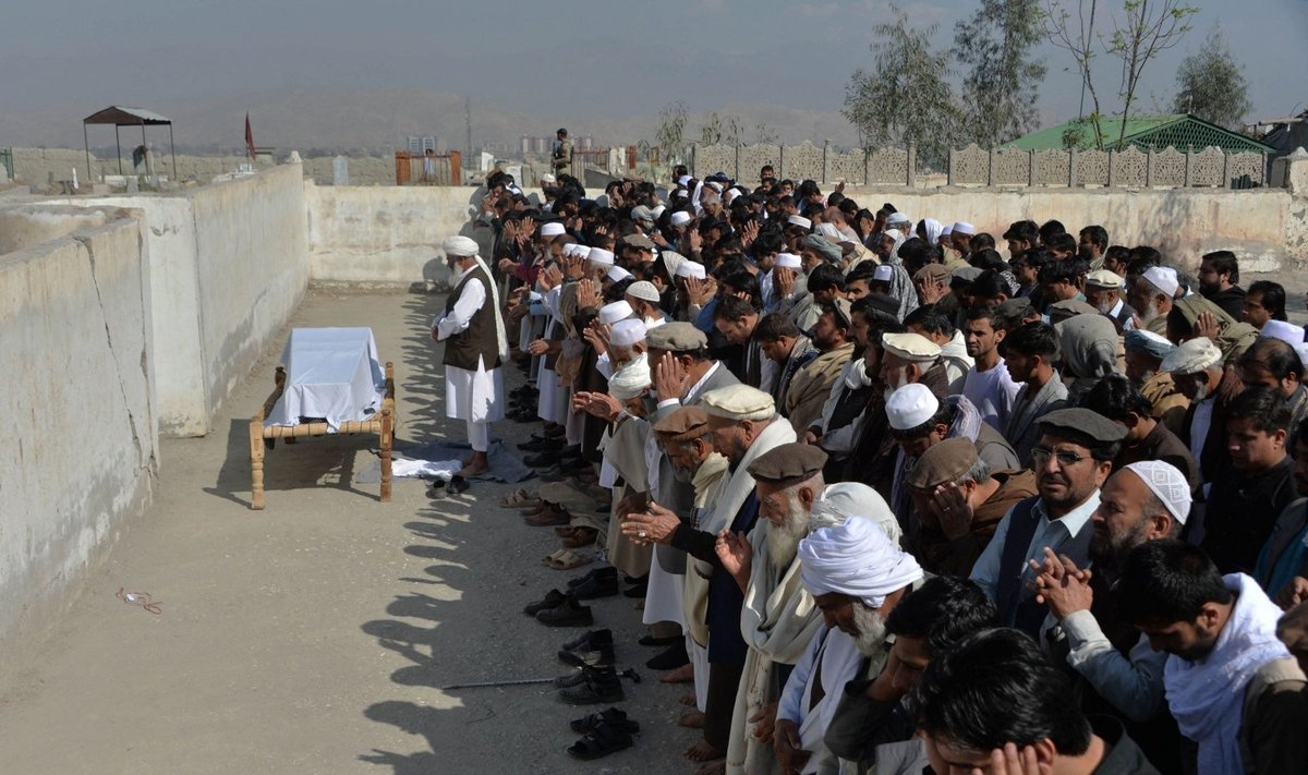 Nužudytų žurnalisčių laidotuvės Afganistane