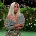Kim Kardashian Met Gala renginyje ir vėl nustebino įvaizdžiu