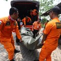 ФОТО, ВИДЕО: Пассажирский "Боинг" упал в море после вылета из аэропорта Джакарты