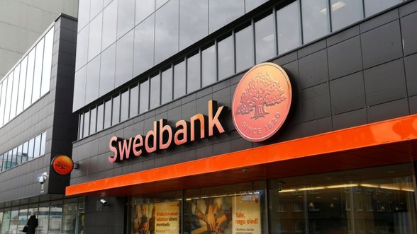Dėl IT sistemų atnaujinimo galimi „Swedbank“ paslaugų trikdžiai