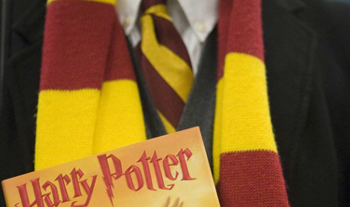 Knyga „Haris Poteris ir pražūtingos relikvijos“ (Harry Potter and the Deathly Hallows)