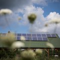 Norintiems įsirengti saulės elektrinę savoms reikmėms – parama: galima bus gauti iki kelių tūkst. eurų
