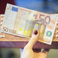 Euras įgauna kritimo pagreitį prieš JAV dolerį