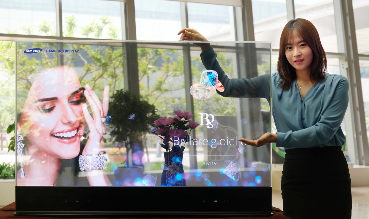 "Samsung" permatomas ekranas