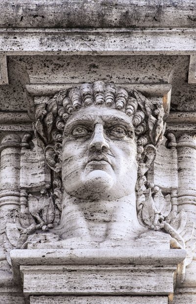 Romos imperatoriaus Nerono skulptūra.