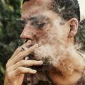 Tomilinas: daugiabučių gyventojai turi teisę į namus be tabako dūmų